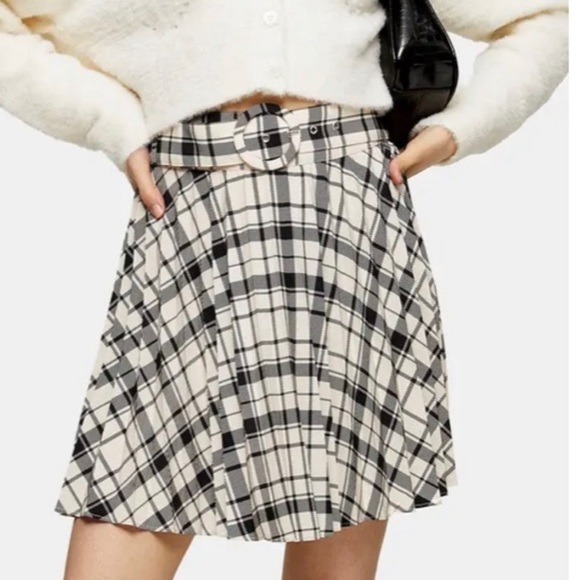 Topshop Dresses & Skirts - Topshop, plaid, pleated miniskirt, belted, Sz: 8